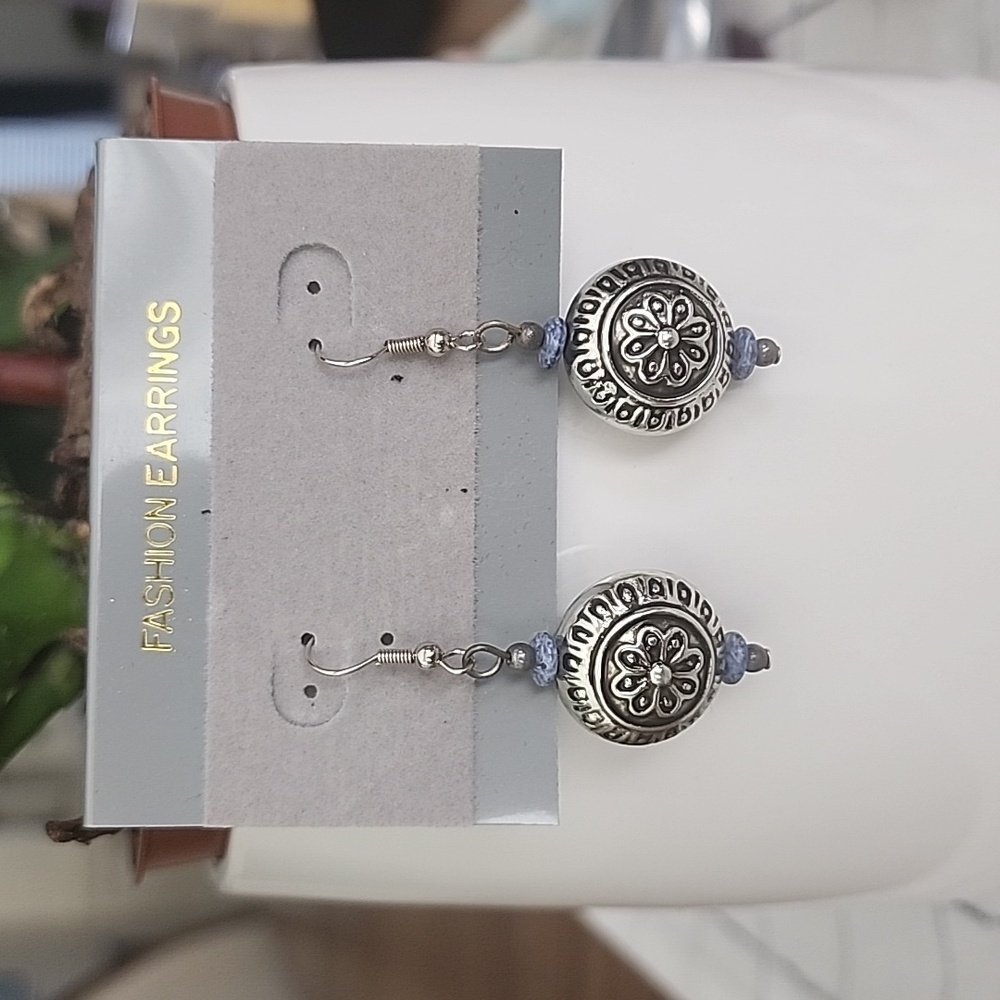 Fashion earrings